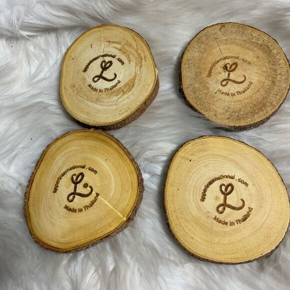 Lipper International Acacia Tree Barks set of four coasters . - Picture 3 of 11